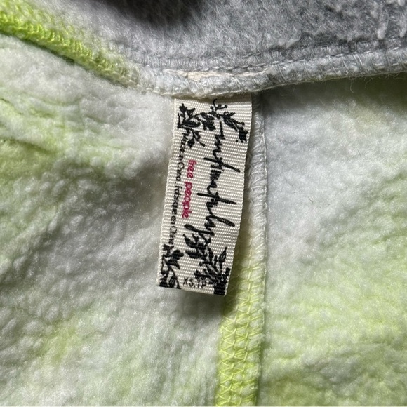 Free People Kelly Washed Tie Dye Shorts Green Gray White Fleece Lounge Size XS - Picture 3 of 4